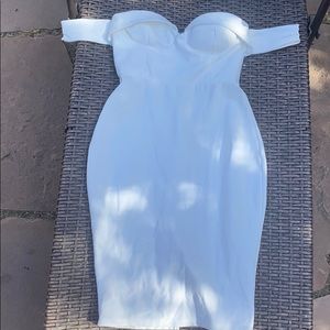💜White Off the shoulder dress